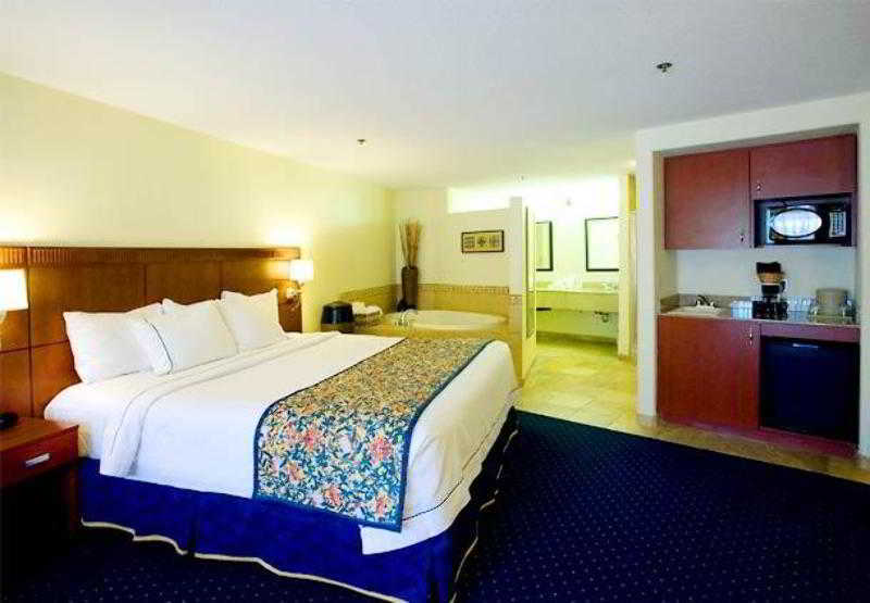Hotel Courtyard By Marriott San Diego Del Mar/Solana Beach 3*